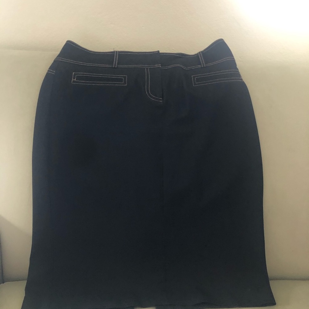 Ladies Skirt